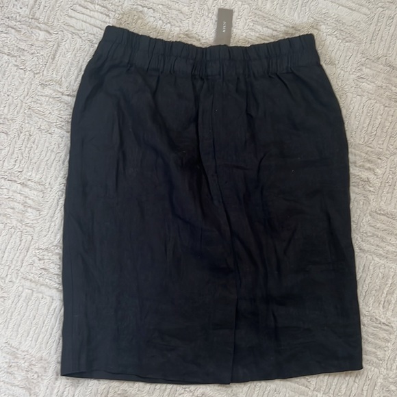 J. Crew Pull-on linen skirt with pockets fully lined NWT Size Small
Style AO792 - Picture 7 of 14